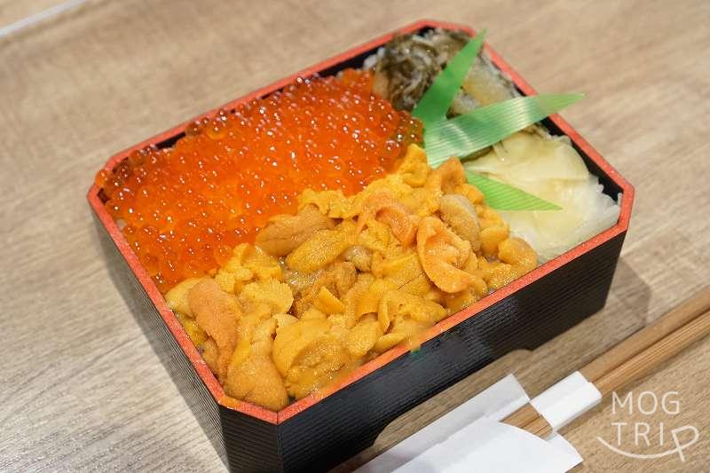 島の人ゲートラウンジ店の獲れたて生うにいくら弁当